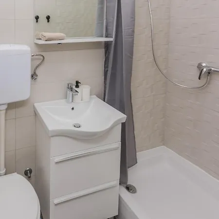 Appartamento 1 Bedroom Cozy In *
